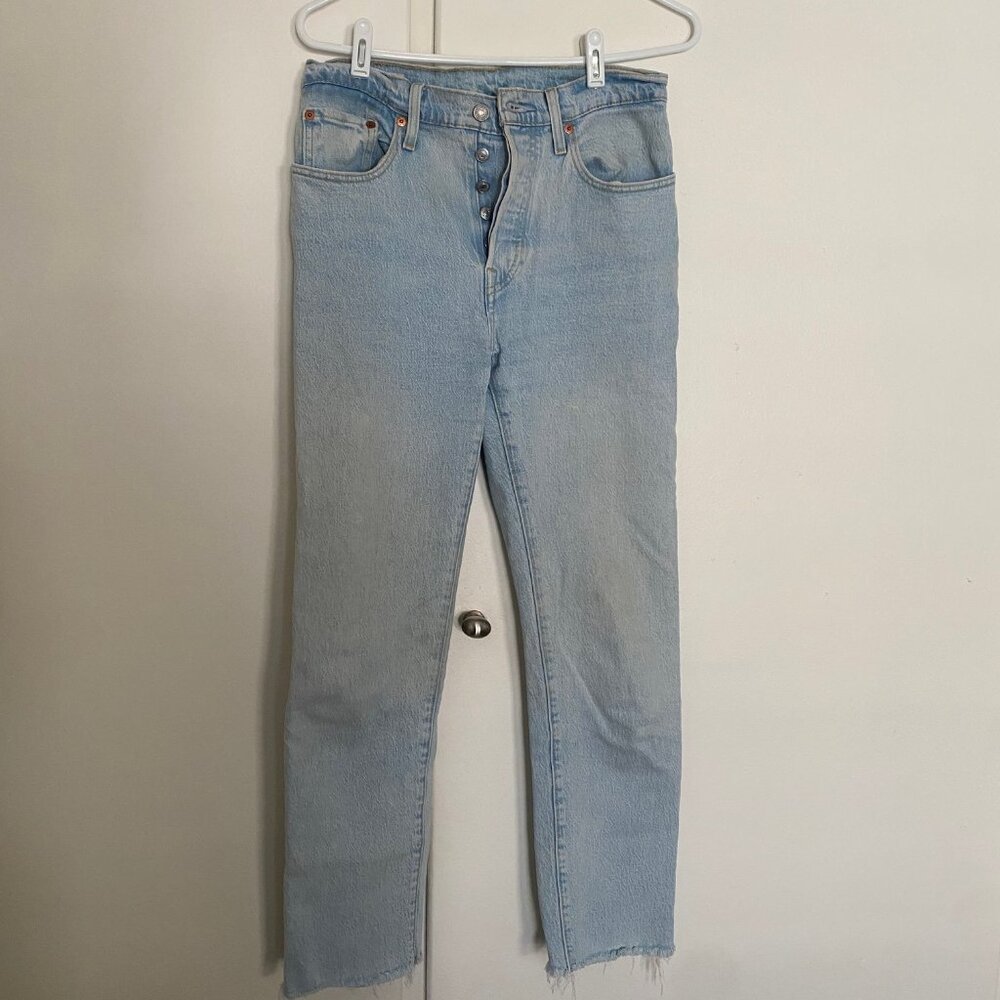 Levis 501 Lightwash cutoff